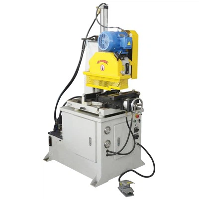 Mašina za rezanje metalnih cevi